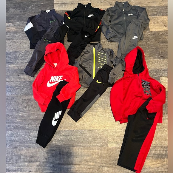 HUGE toddler Nike bundle - Picture 3 of 7